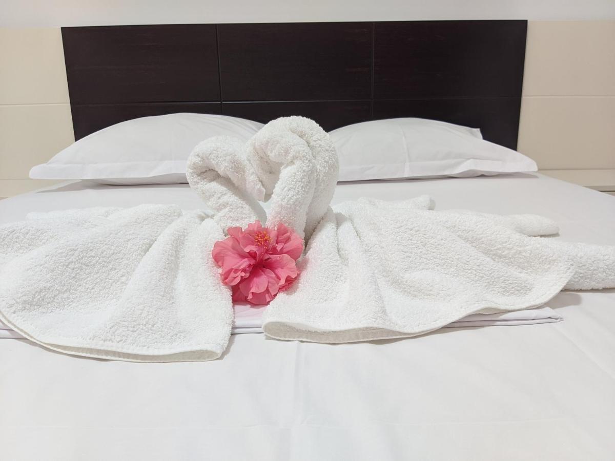 Ohanaa Apartament Sarandë Esterno foto