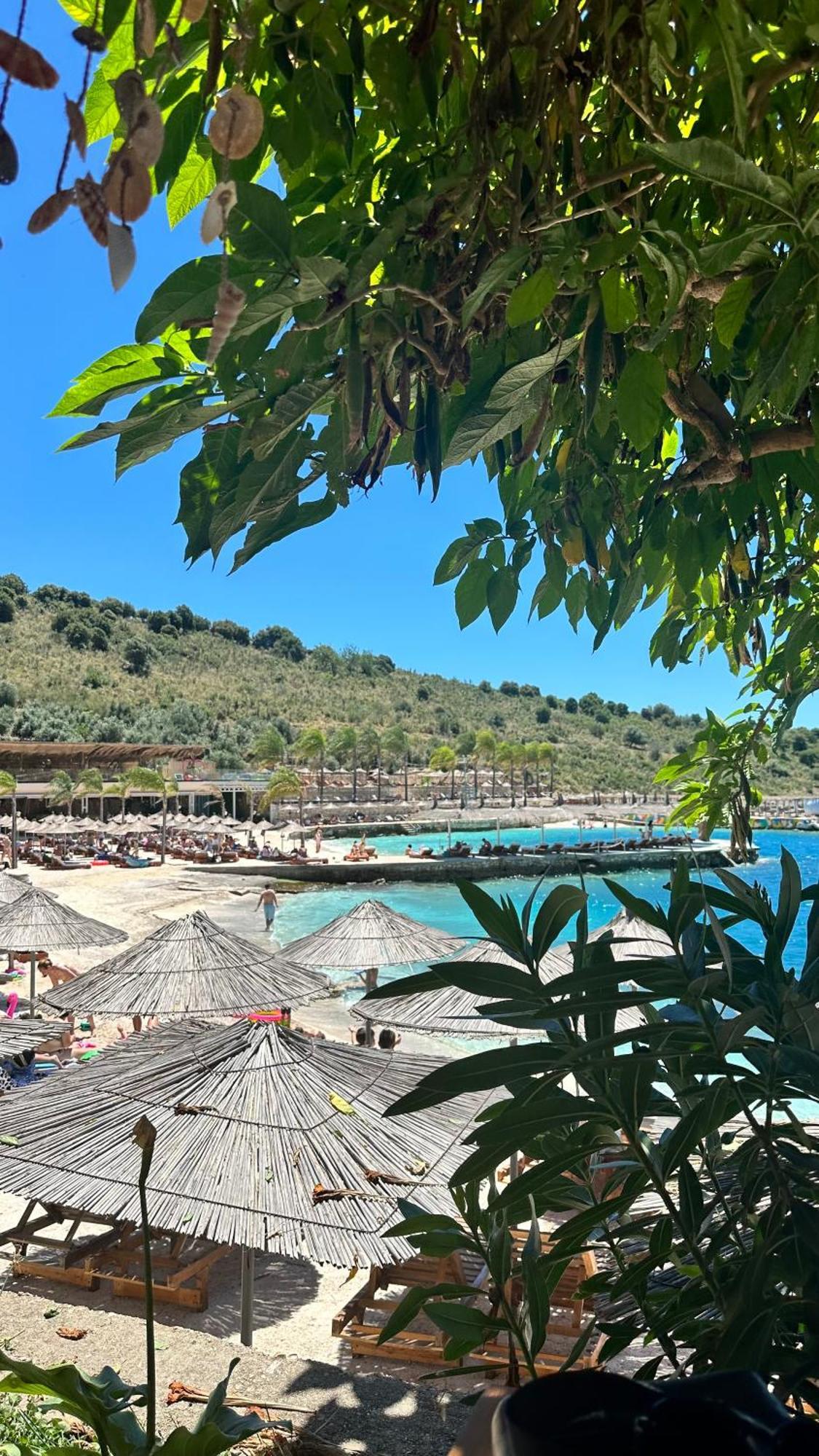 Ohanaa Apartament Sarandë Esterno foto